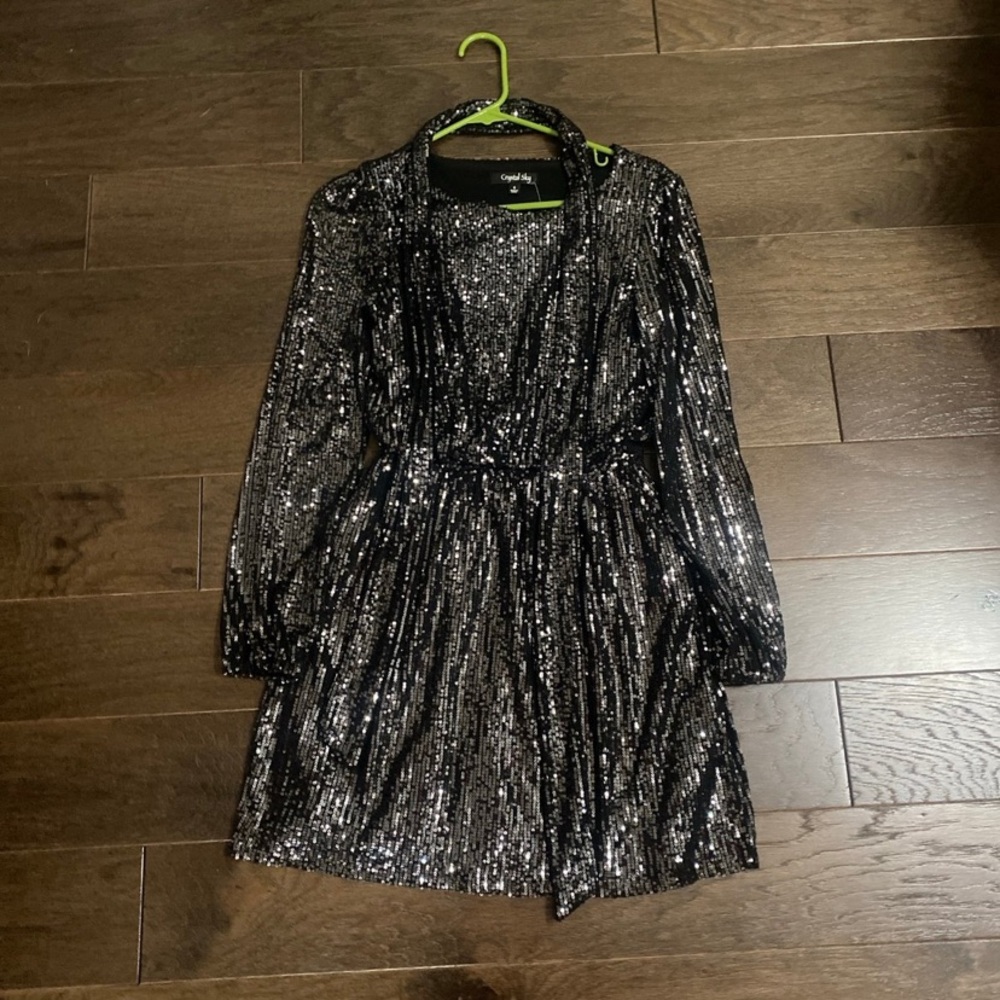 New Black Sqeuene Dress